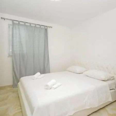 By The Sea With Pool Apartamento *
