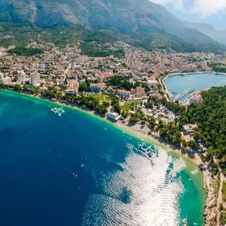 Romantic In With Garden * Makarska